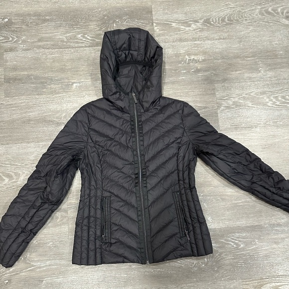 Women’s Michael KORS Black Packable Down Fill Puffer Jacket, Size Small. - Picture 7 of 13